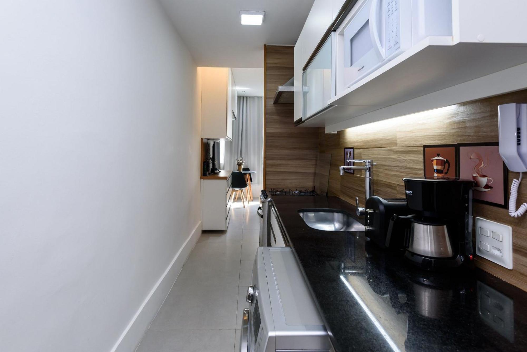 Amplo A 200m Da | Nsc 1085/702 Apartemen *